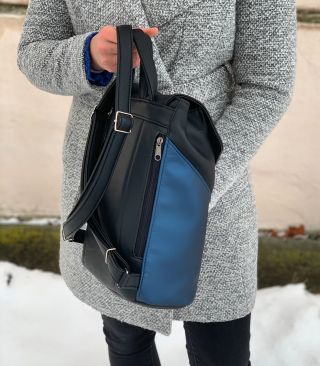 BATOH CHRIS SAFÍR . Jestli hledáte elegantní batoh, za kterým se každý otočí, určitě to bude řada batohů Chris. Každý z...